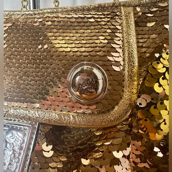 Coach Y2K Poppy 20010 Gold Sequin Women\'s Bag
